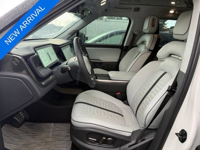Used 2024 Rivian R1S Adventure AWD/4WD image 8