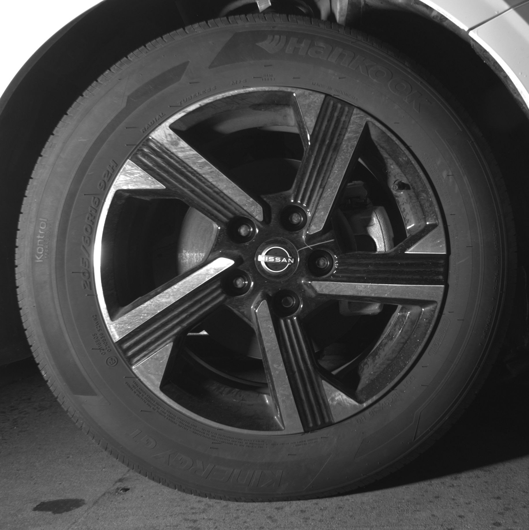 Used 2025 Nissan Sentra SV FWD image 13
