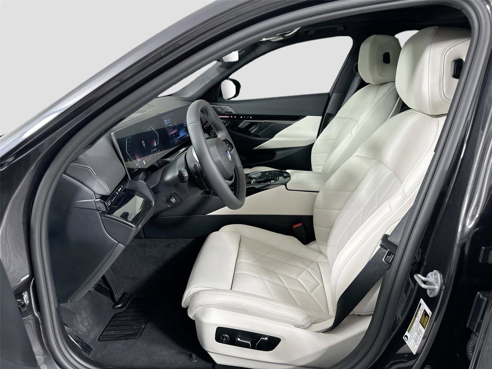 Certified 2026 BMW 530i RWD image 23