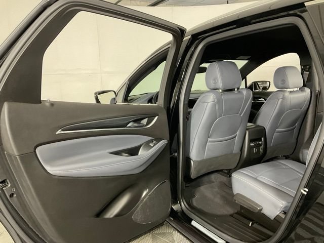 Used 2024 Buick Enclave Essence AWD/4WD image 30
