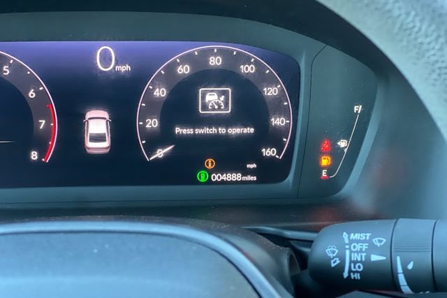 Used 2025 Honda Accord LX image 32