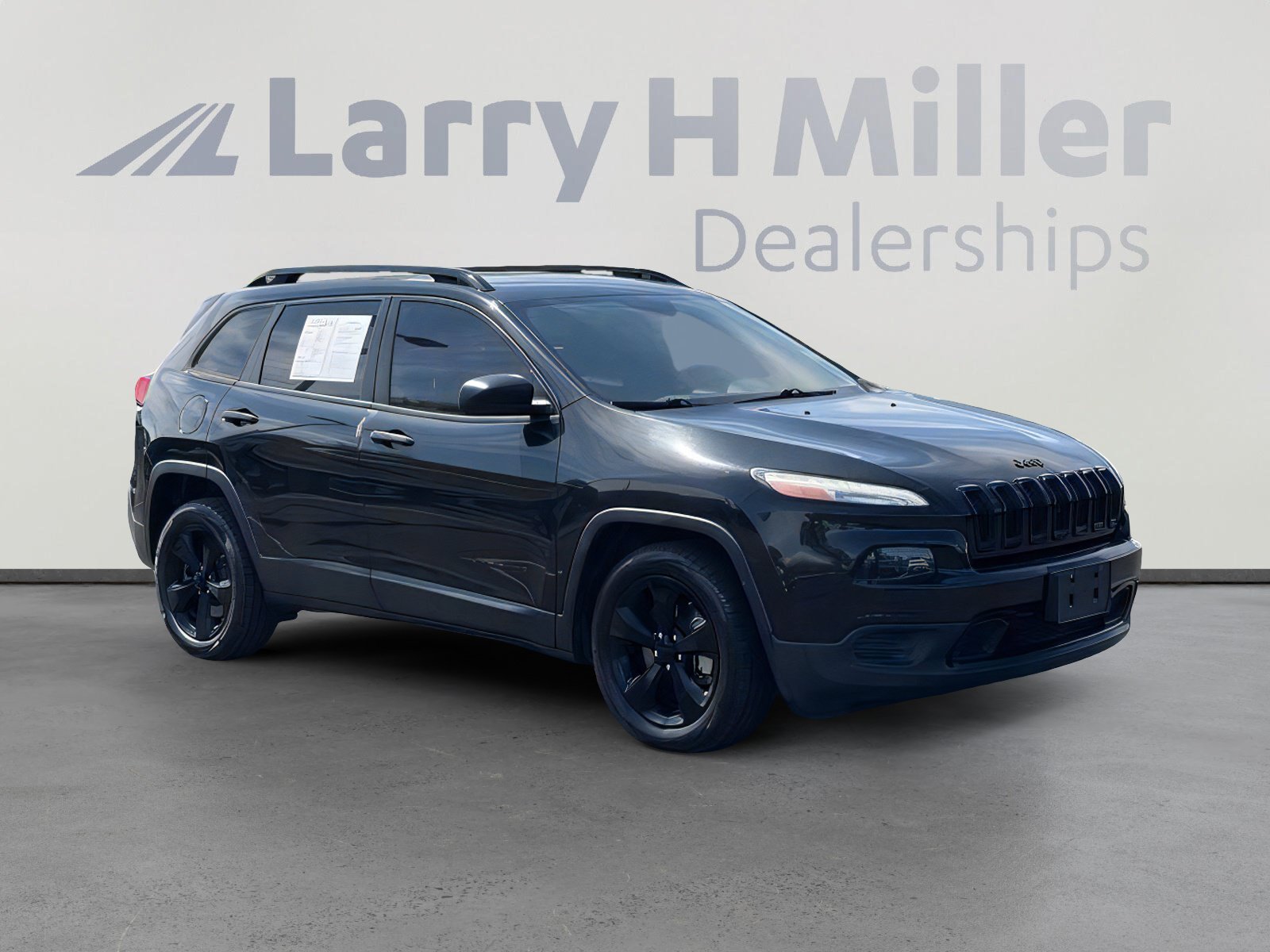 Used 2016 Jeep Cherokee Sport FWD image 8