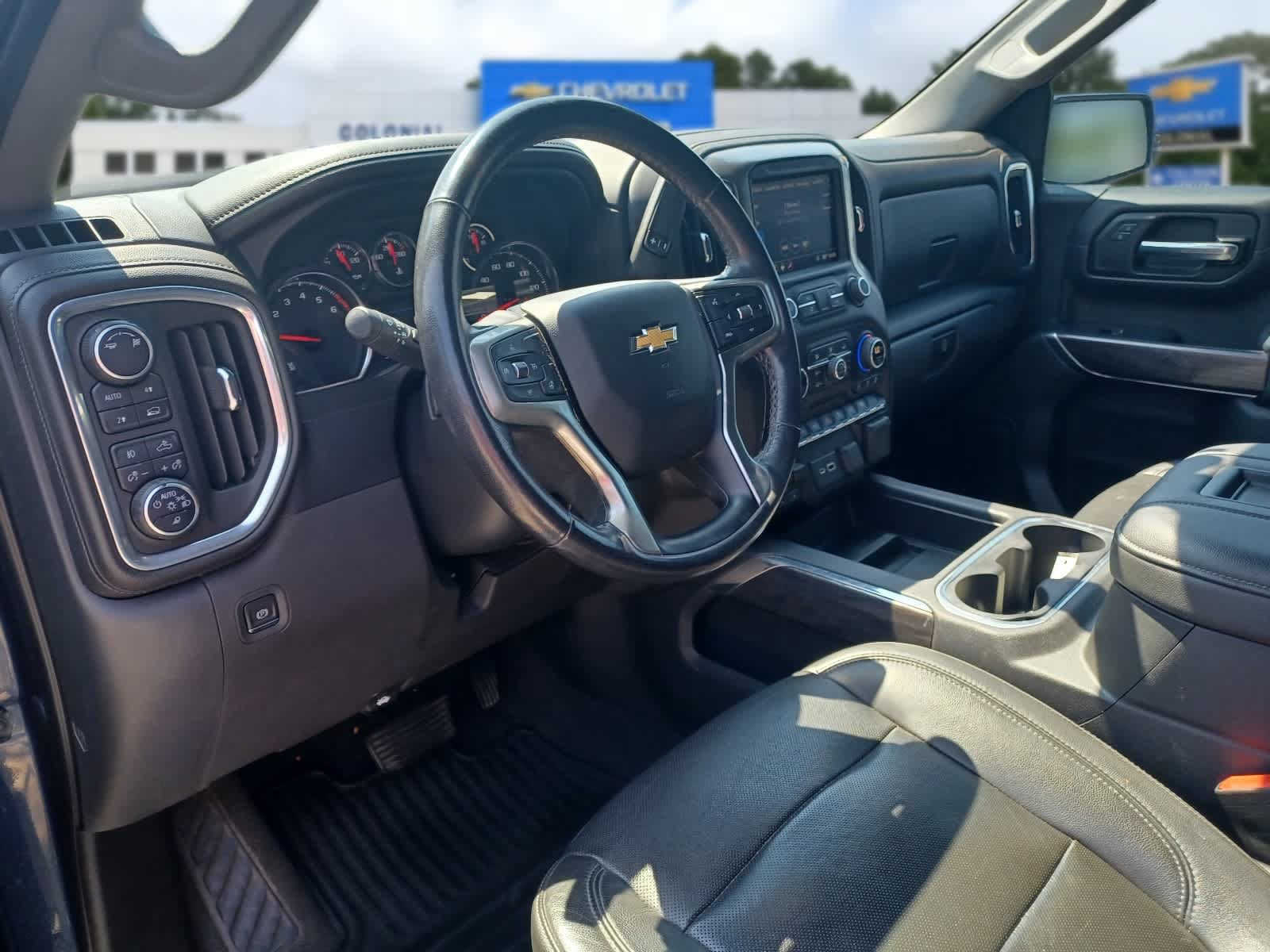 Certified 2019 Chevrolet Silverado 1500 LTZ w/ LTZ Plus Package AWD/4WD image 8