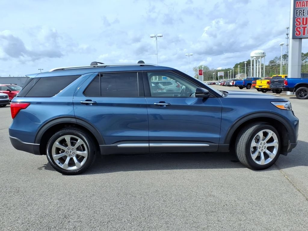 Used 2020 Ford Explorer Platinum w/ Premium Technology Package AWD/4WD image 2