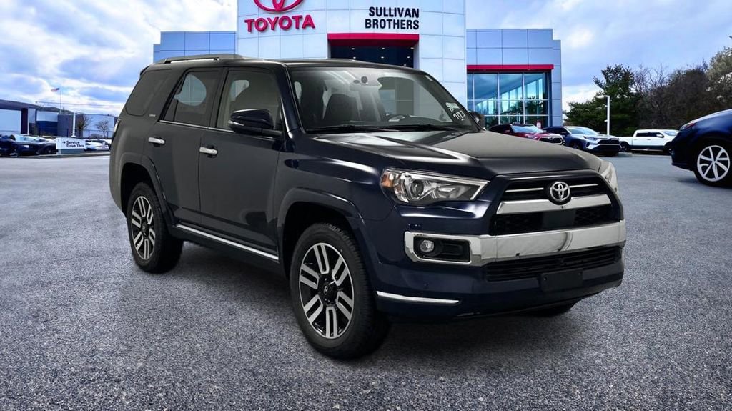 Used 2024 Toyota 4Runner Limited AWD/4WD image 3