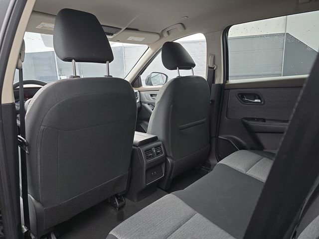 Used 2023 Nissan Rogue SV image 37