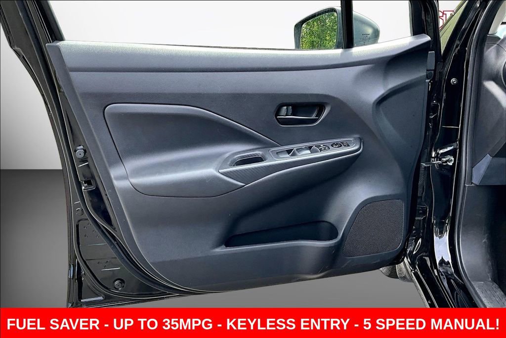 Certified 2022 Nissan Versa S FWD image 18