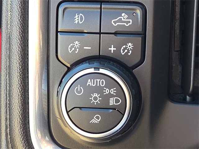 Used 2021 Chevrolet Silverado 2500 LT w/ Convenience Package image 26