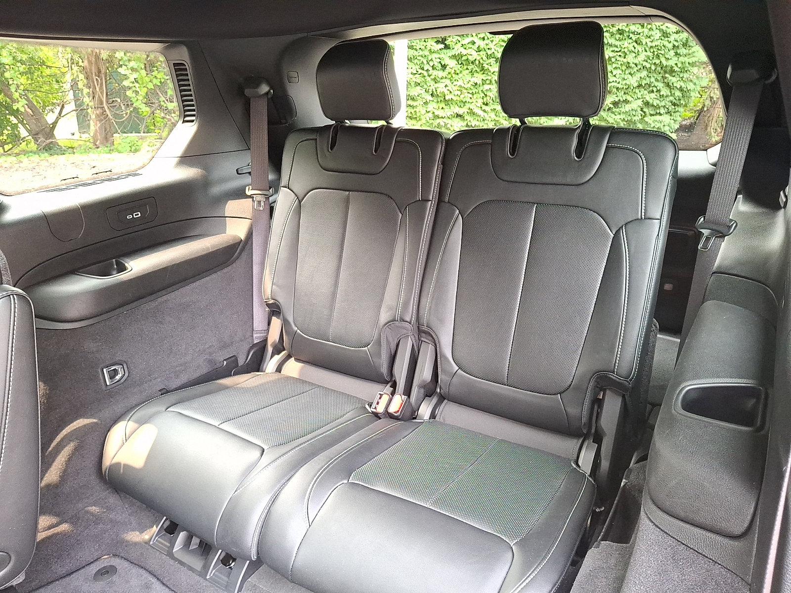 Used 2021 Jeep Grand Cherokee L Overland w/ Luxury Tech Group IV AWD/4WD image 10