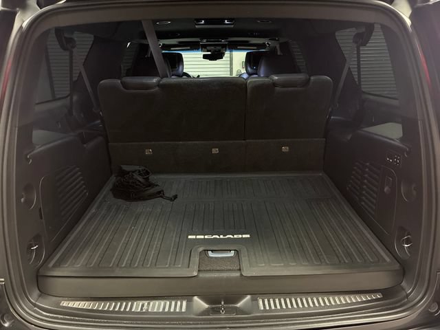 Used 2016 Cadillac Escalade ESV Platinum AWD/4WD image 24