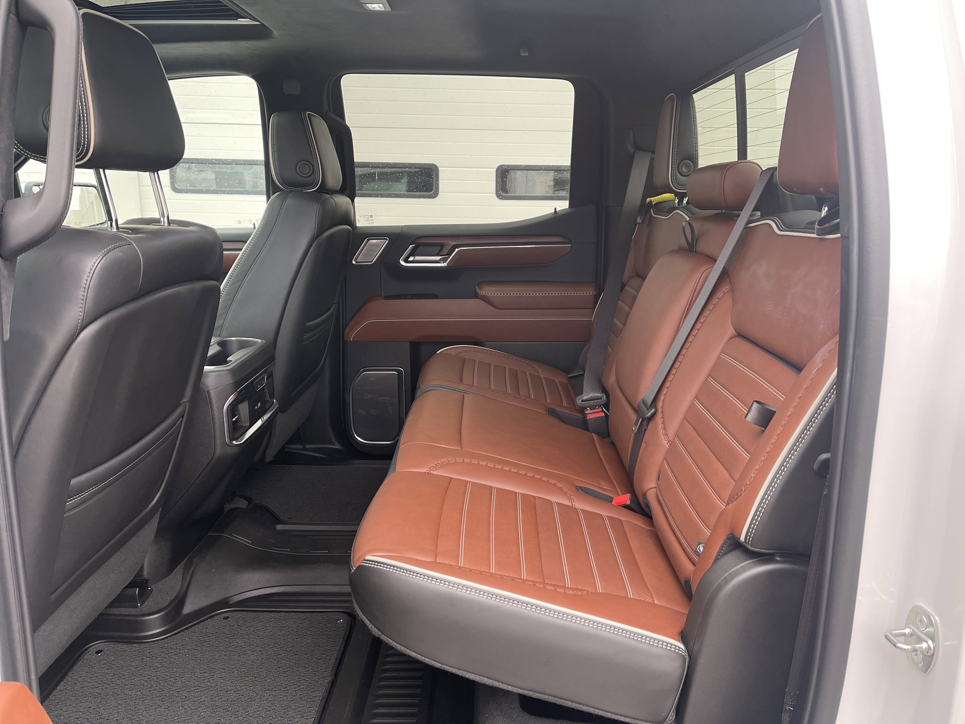 Used 2024 GMC Sierra 1500 Denali Ultimate image 26