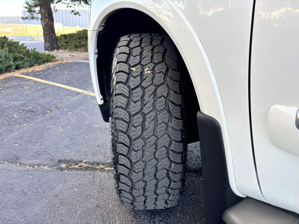 Used 2014 Nissan Armada Platinum image 36