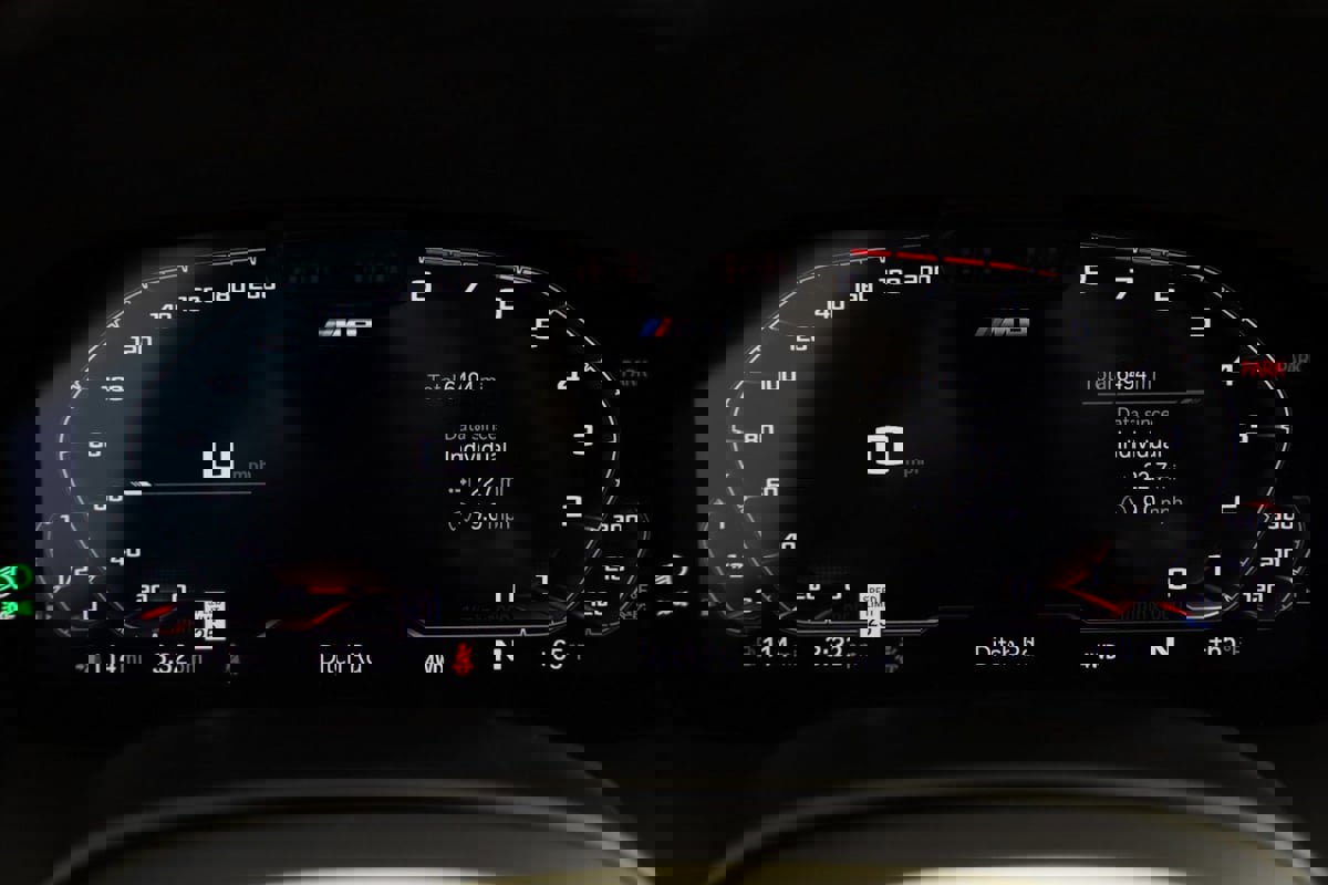 Used 2025 BMW M8 Competition image 24