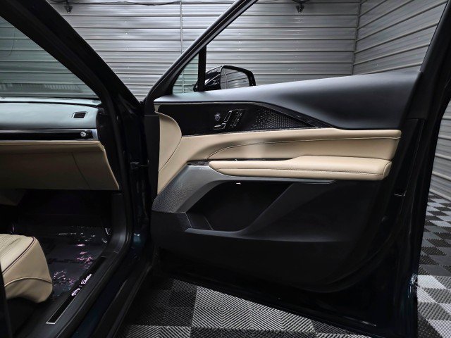 Used 2025 Cadillac Lyriq Luxury w/ Nappa Leather Package AWD/4WD image 38
