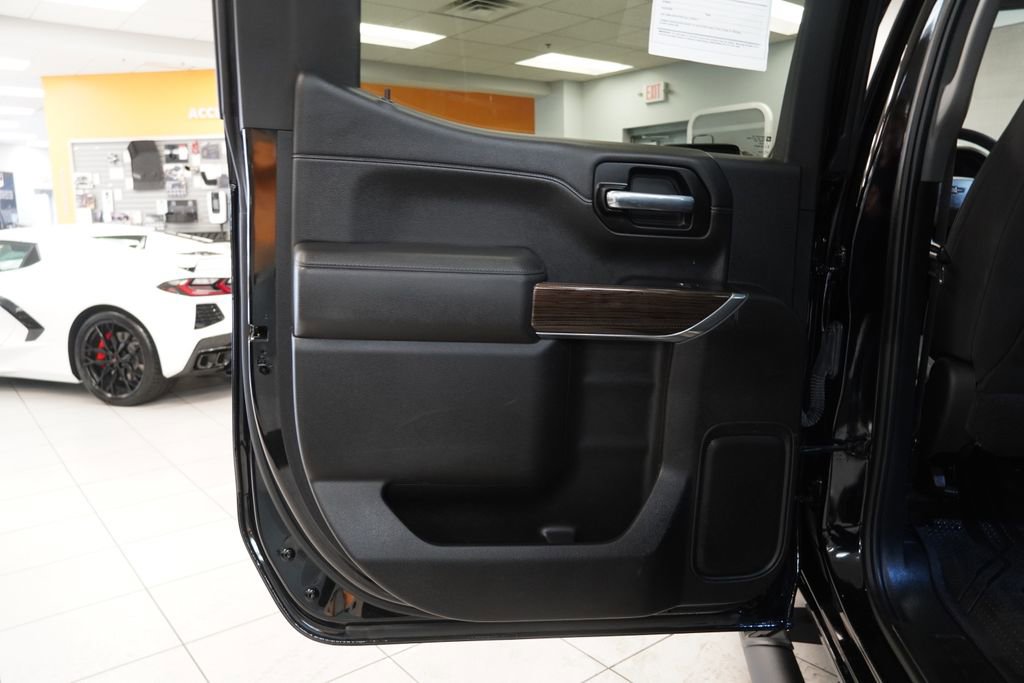Used 2022 Chevrolet Silverado 1500 RST w/ Redline Edition image 19