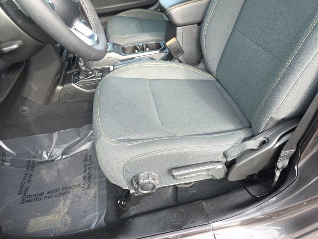 Used 2025 Jeep Wrangler Unlimited Sahara w/ Safety Group image 13