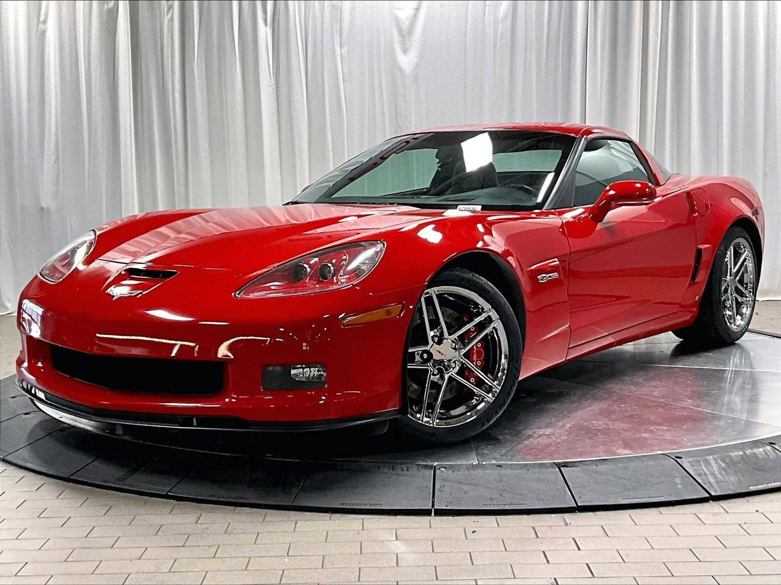 Used 2007 Chevrolet Corvette Z06 w/ Preferred Equipment Group image 1