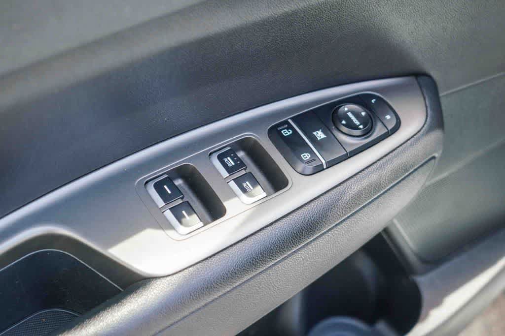 Used 2020 Kia Optima S FWD image 20