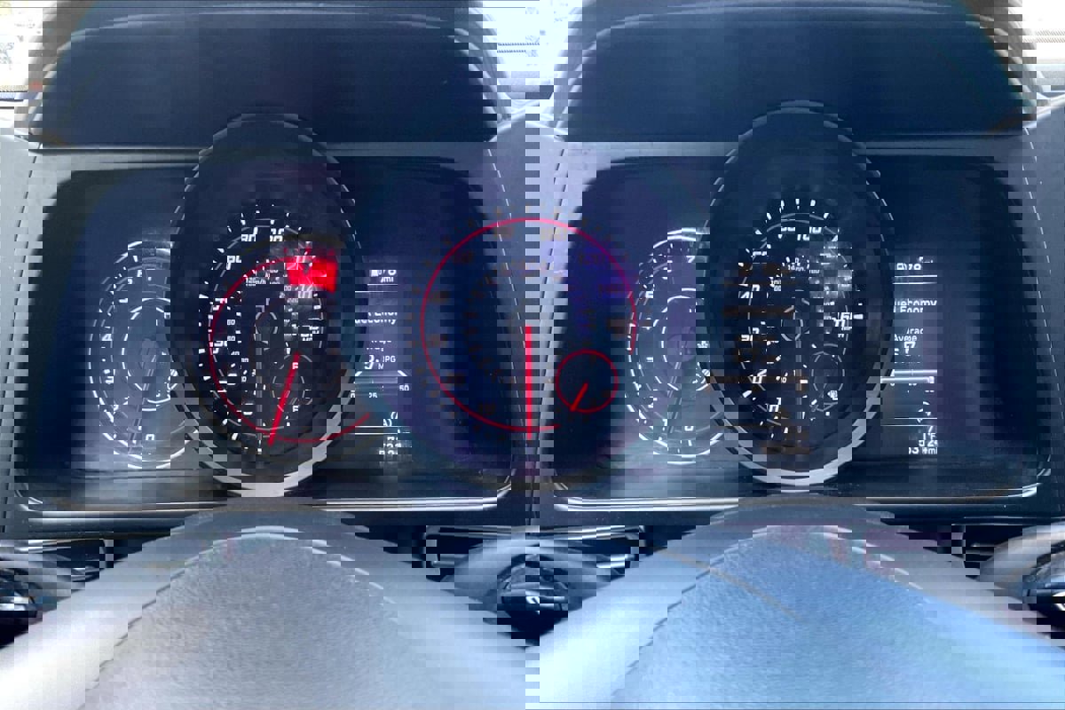 Used 2021 Hyundai Elantra SE image 19