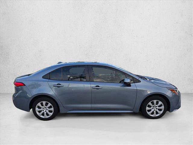 Used 2023 Toyota Corolla LE FWD image 4