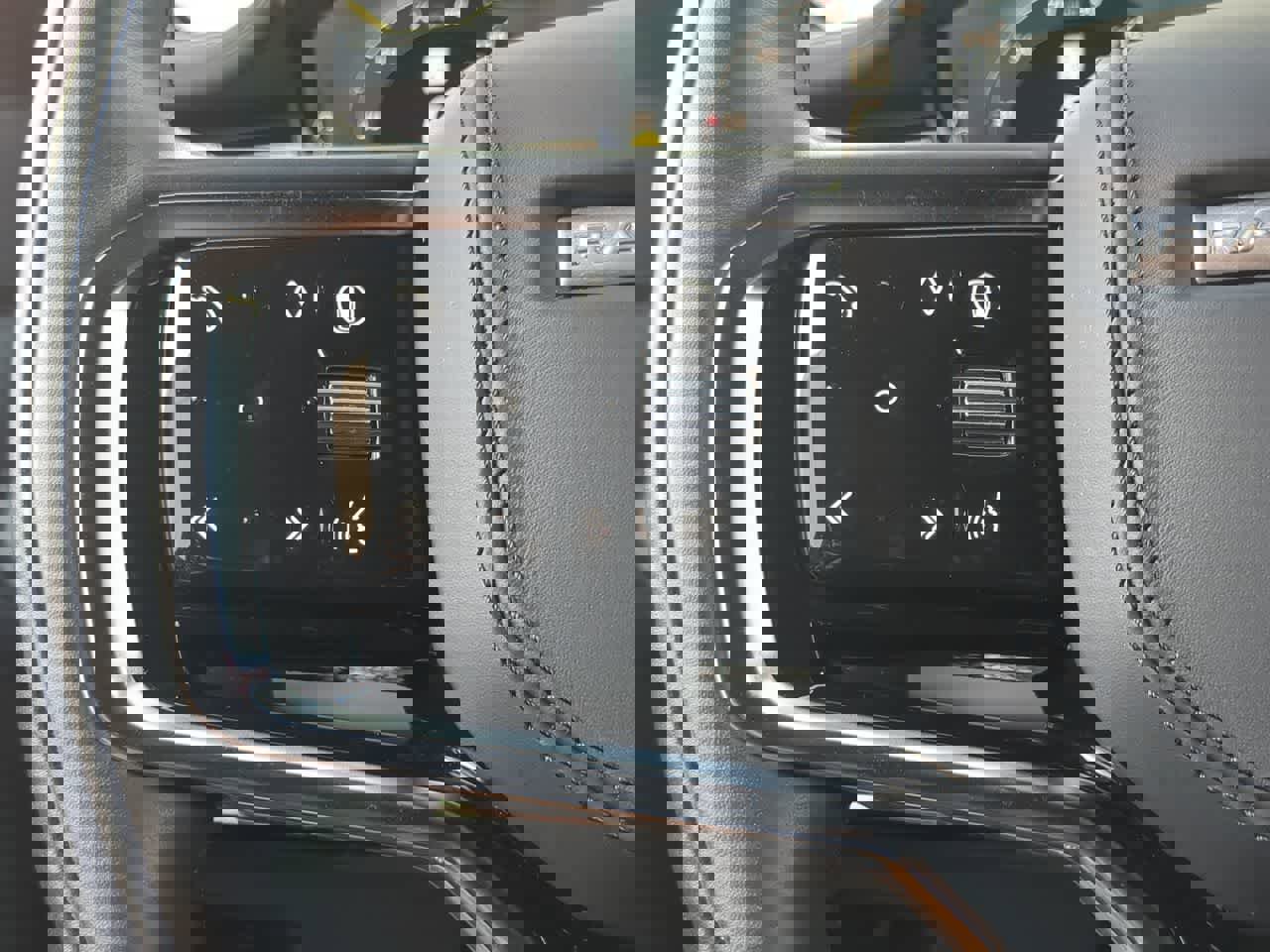 Certified 2025 Land Rover Range Rover Sport SE image 26