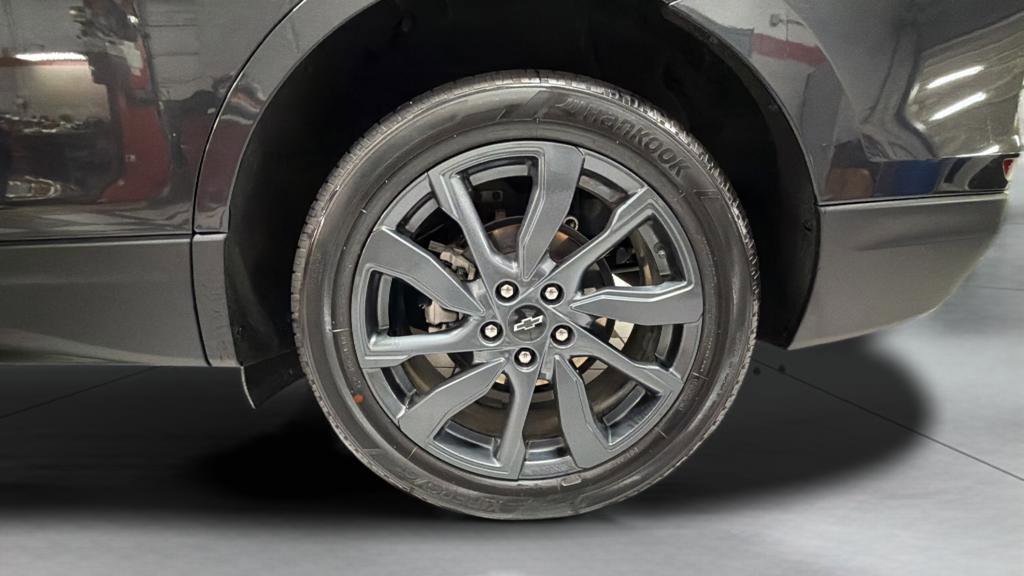 Used 2023 Chevrolet Equinox RS w/ RS Leather Package image 27