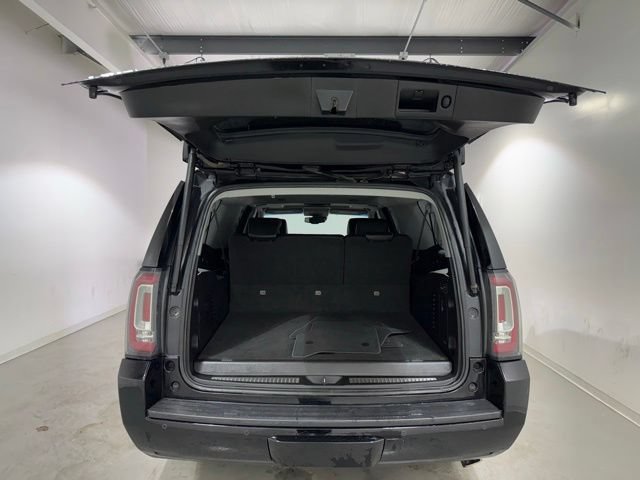 Certified 2020 GMC Yukon XL SLT w/ Premium Edition AWD/4WD image 8