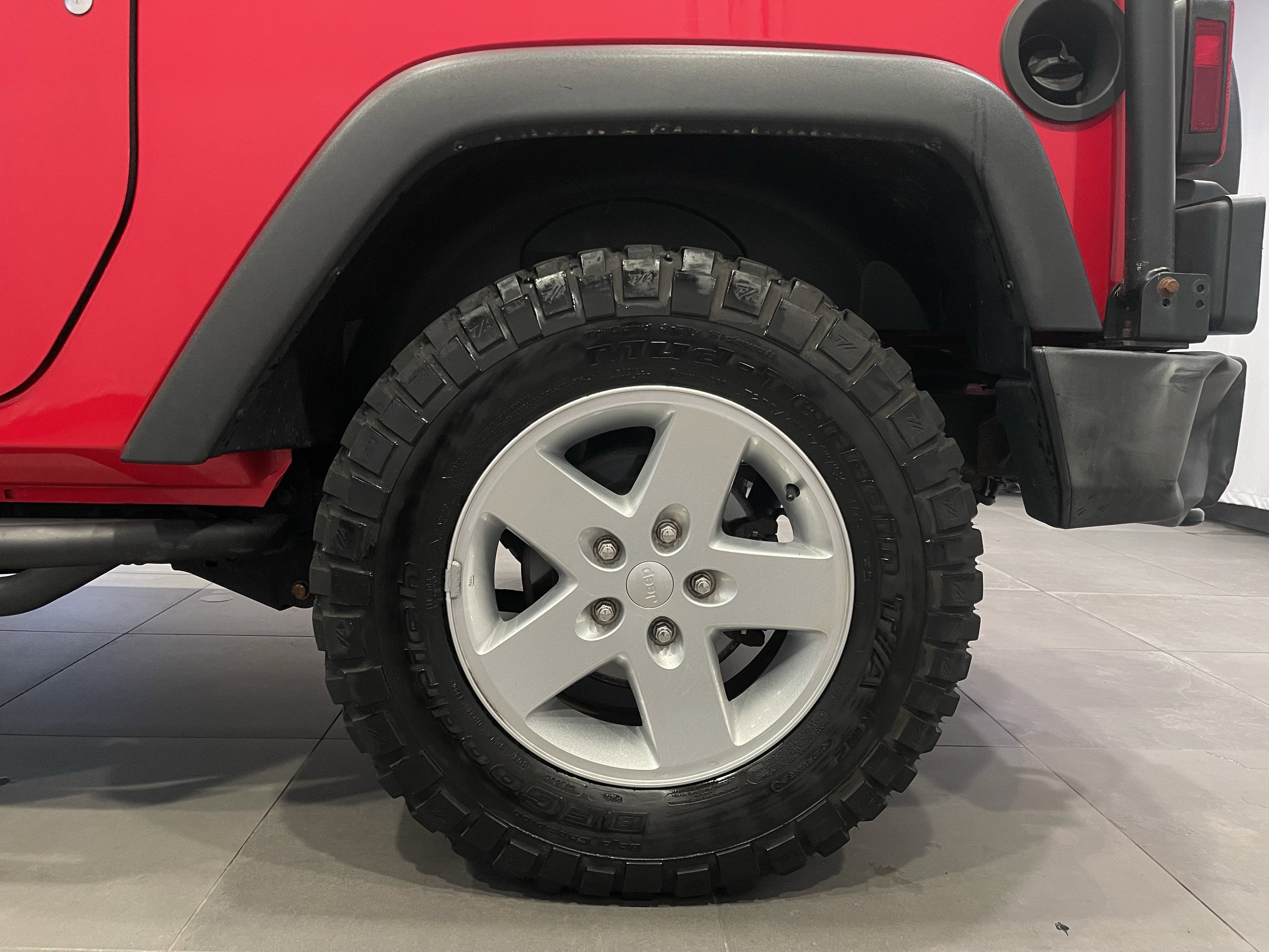 Used 2017 Jeep Wrangler Sport w/ Quick Order Package 23S AWD/4WD image 8