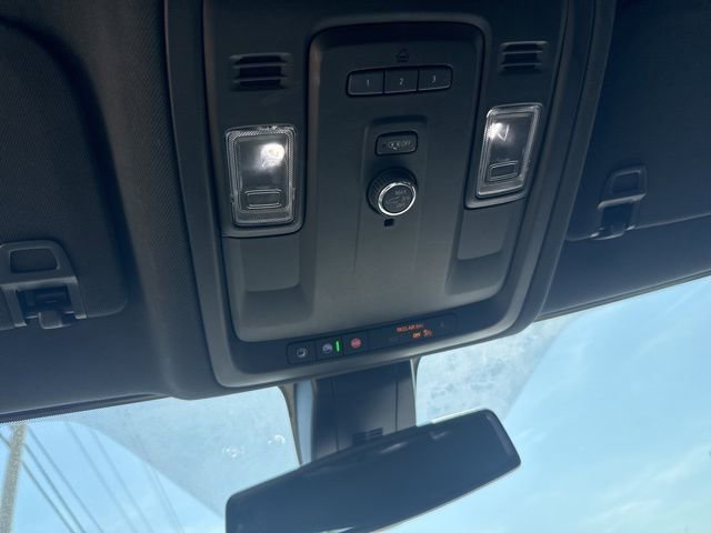 Used 2021 Chevrolet Tahoe Z71 image 24