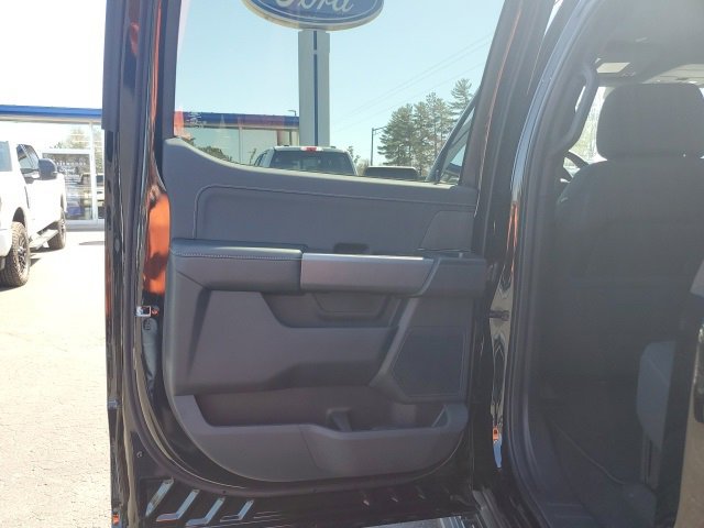 New 2025 Ford F150 XLT w/ Equipment Group 302A MID image 14