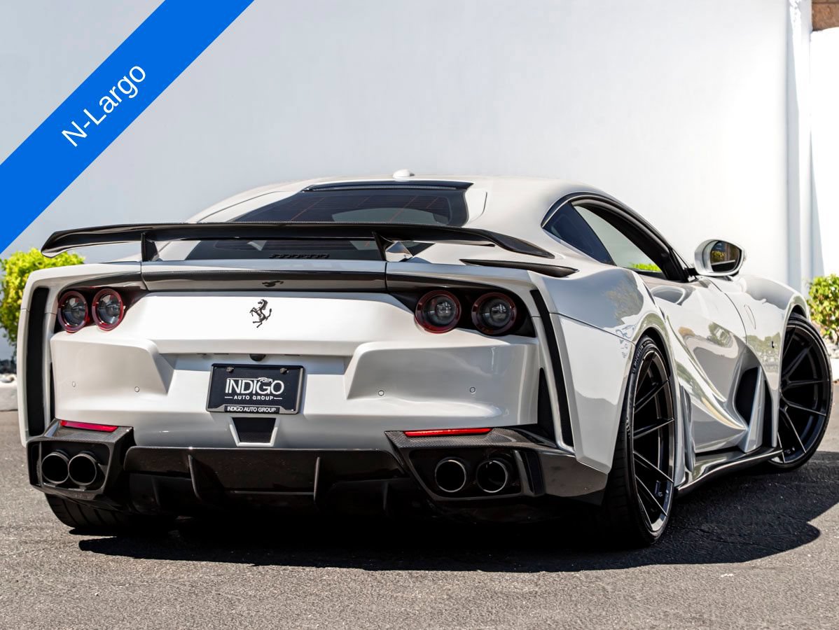 Used 2020 Ferrari 812 Superfast RWD image 6