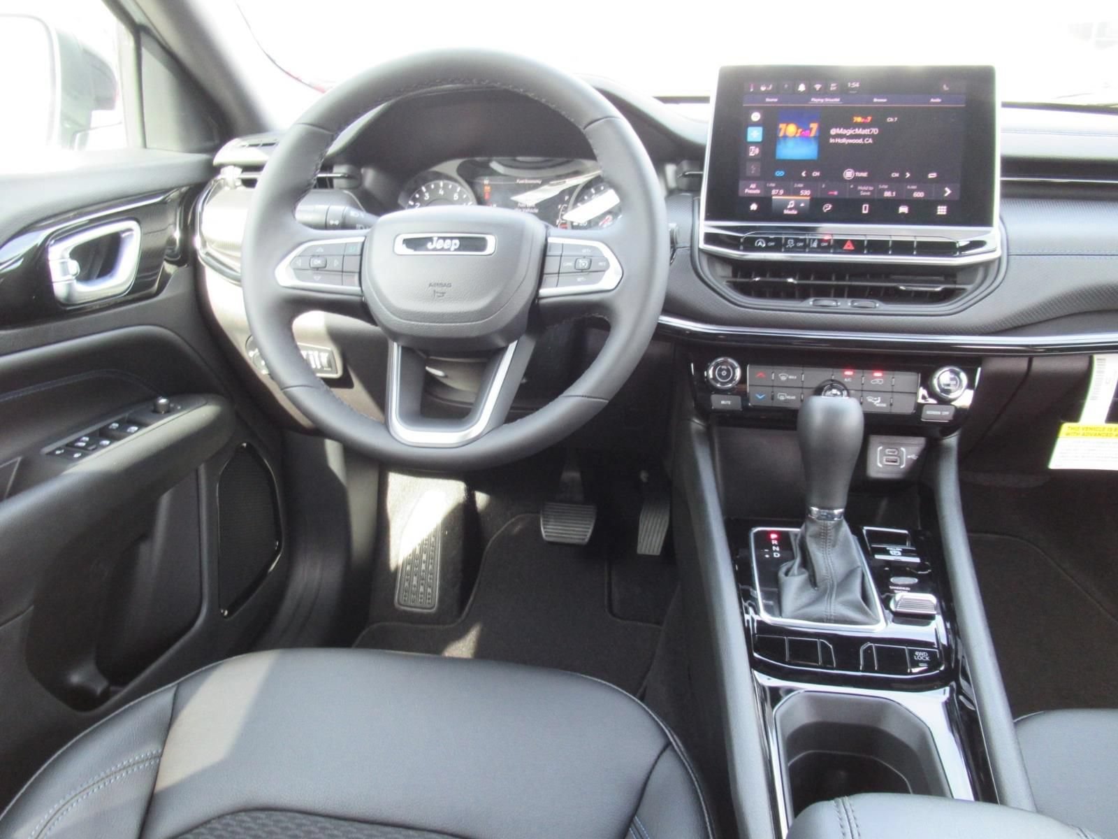 New 2026 Jeep Compass Latitude AWD/4WD image 13