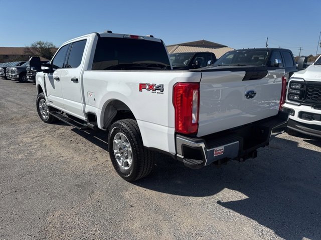 Used 2025 Ford F250 XLT w/ FX4 Off-Road Package image 4