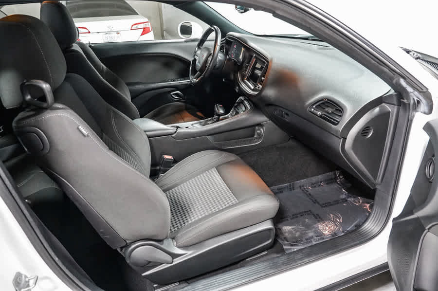 Used 2019 Dodge Challenger SXT w/ Blacktop Package RWD image 16