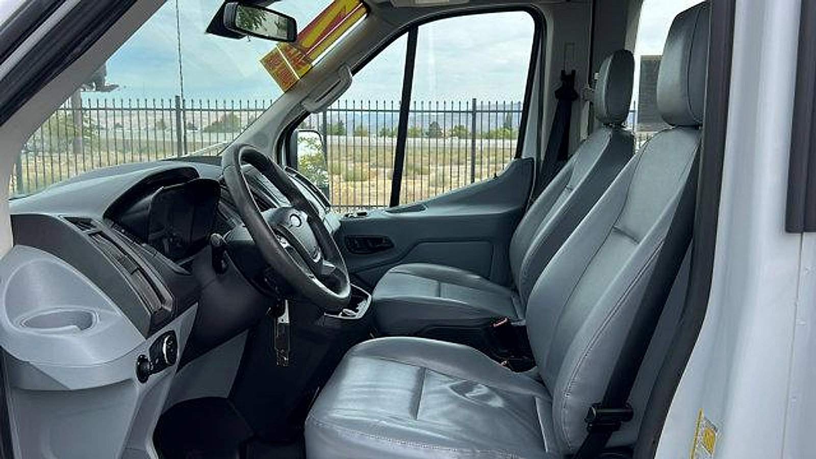 Used 2017 Ford Transit 350 XL image 29