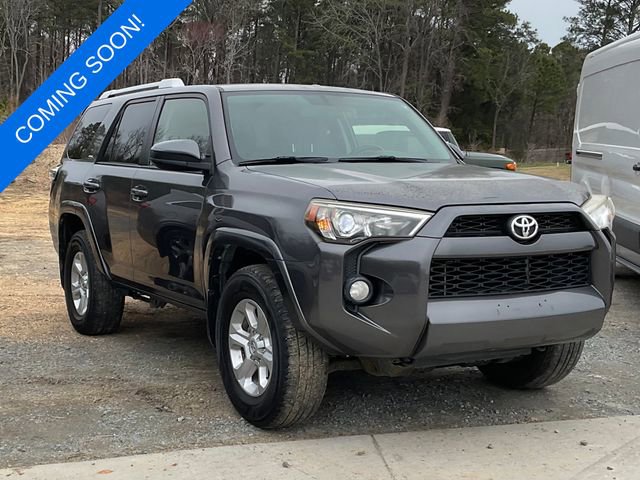 Used 2014 Toyota 4Runner SR5 RWD image 2