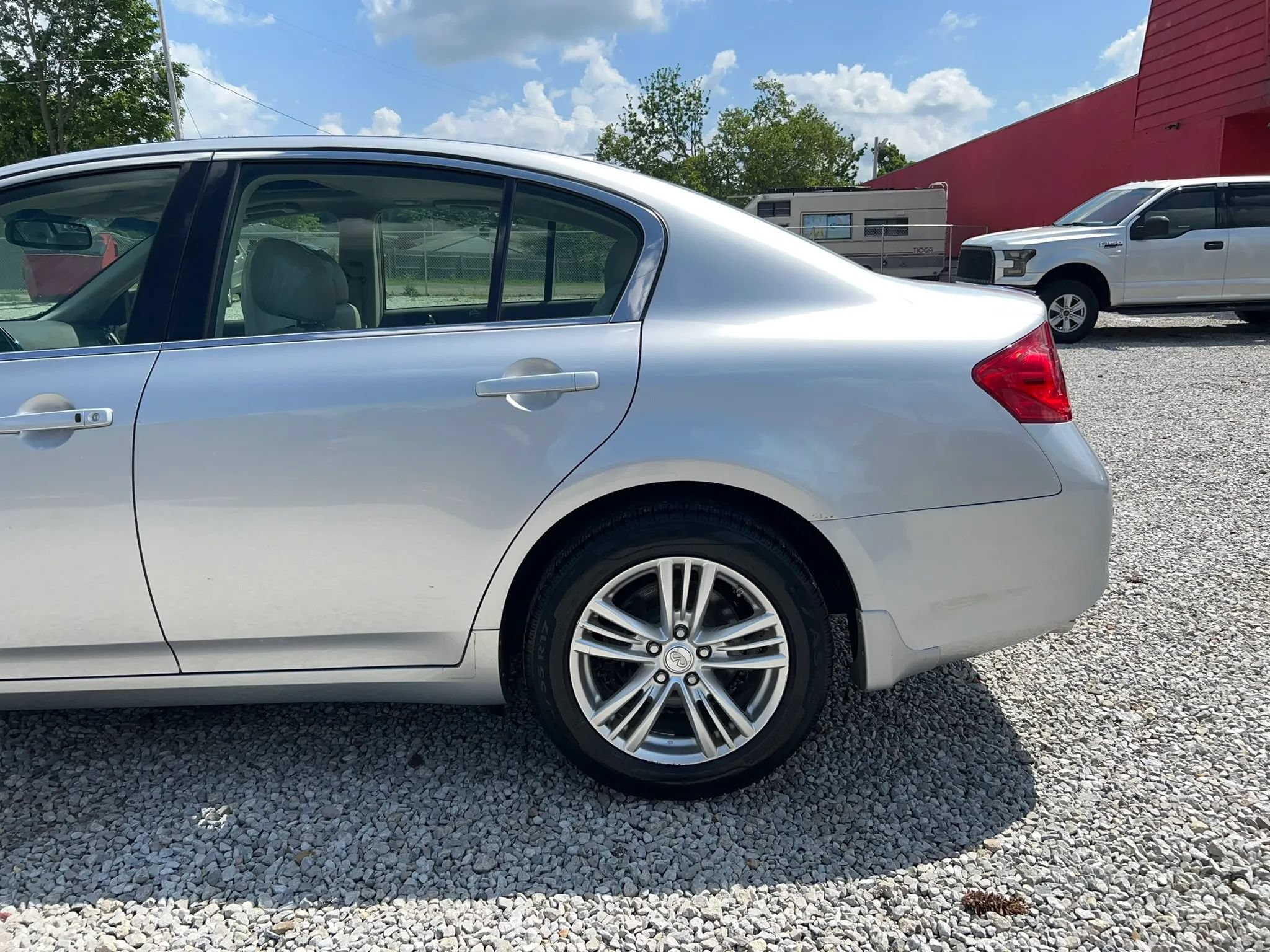 Used 2013 INFINITI G37 x Sedan w/ Premium Pkg AWD/4WD image 6