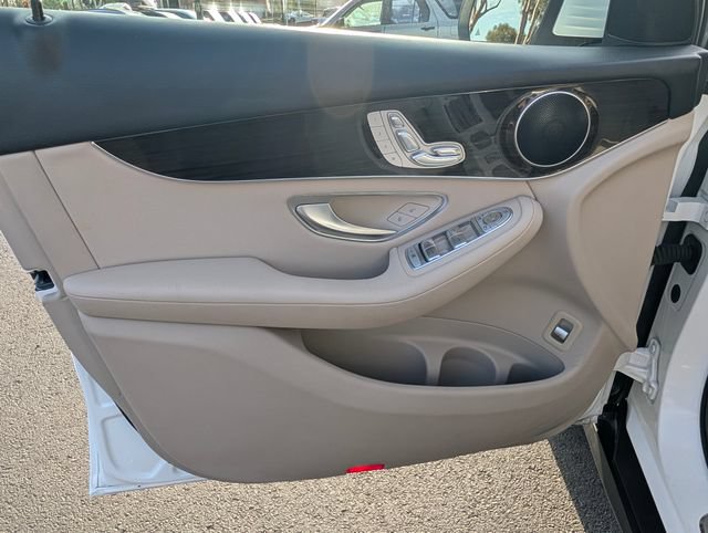 Used 2016 Mercedes-Benz GLC 300 image 17