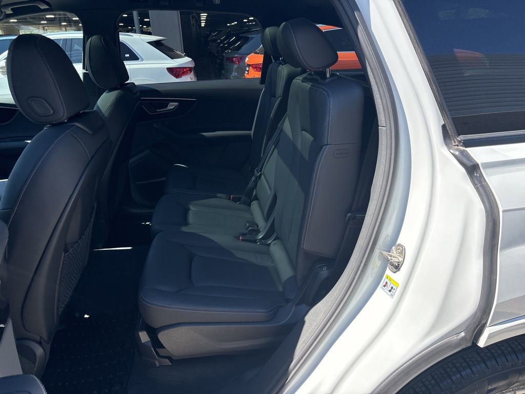 Certified 2025 Audi Q7 2.0T Premium Plus w/ Premium Plus Package image 14