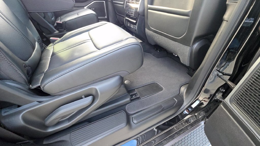New 2026 Jeep Grand Wagoneer Limited AWD/4WD image 15