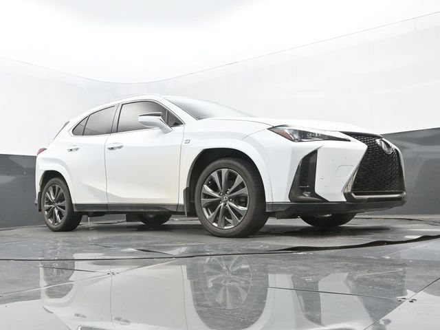 Used 2022 Lexus UX 200 F Sport w/ Accessory Package (Z2) FWD image 9