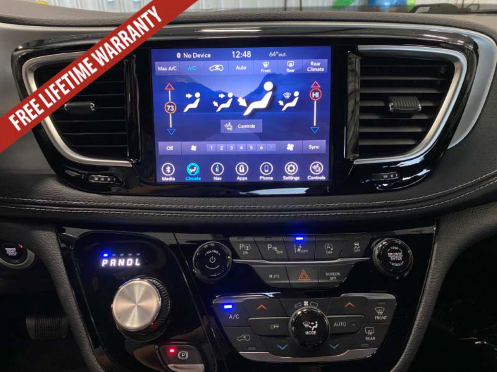 Used 2020 Chrysler Pacifica Limited w/ Advanced Safetytec Group FWD image 44