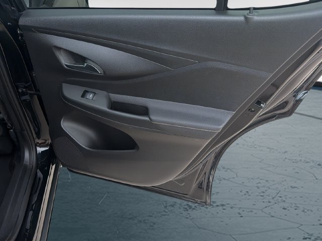 Used 2025 Buick Envista Avenir FWD image 11