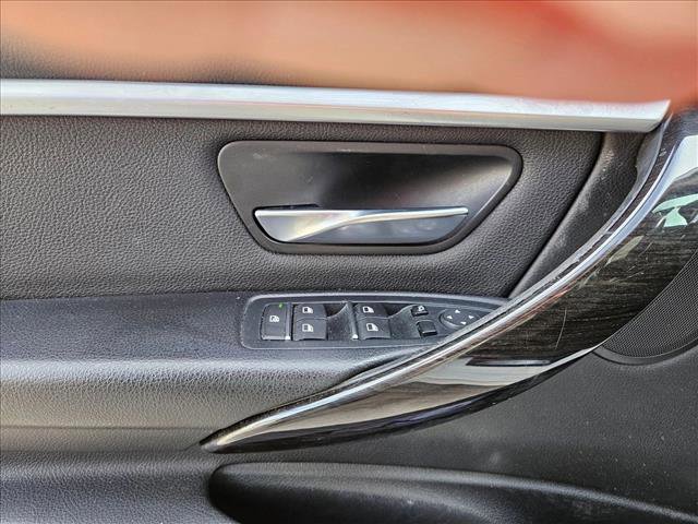 Used 2018 BMW 330i xDrive Sedan image 10