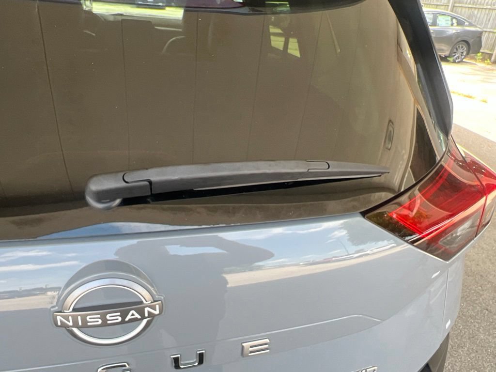 Certified 2023 Nissan Rogue SL AWD/4WD image 35