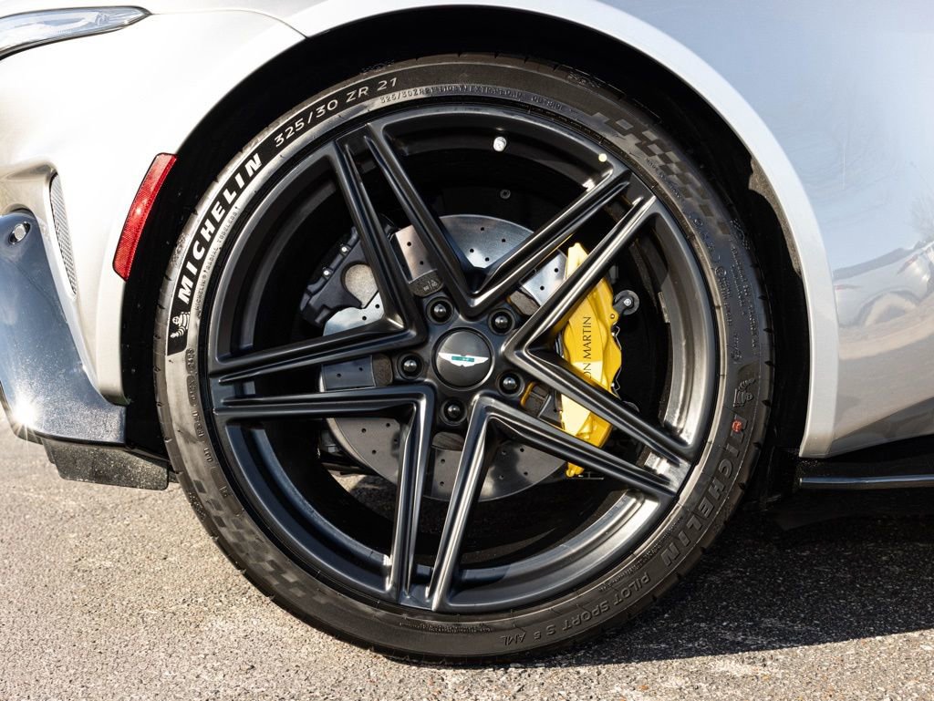New 2026 Aston Martin V8 Vantage S image 59