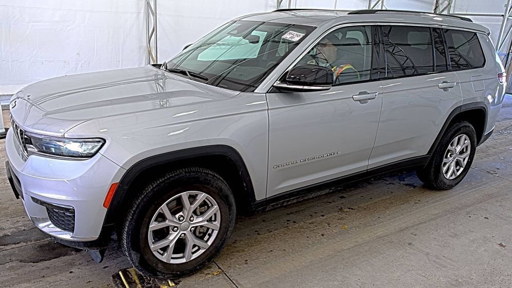 Used 2021 Jeep Grand Cherokee L Limited image 3