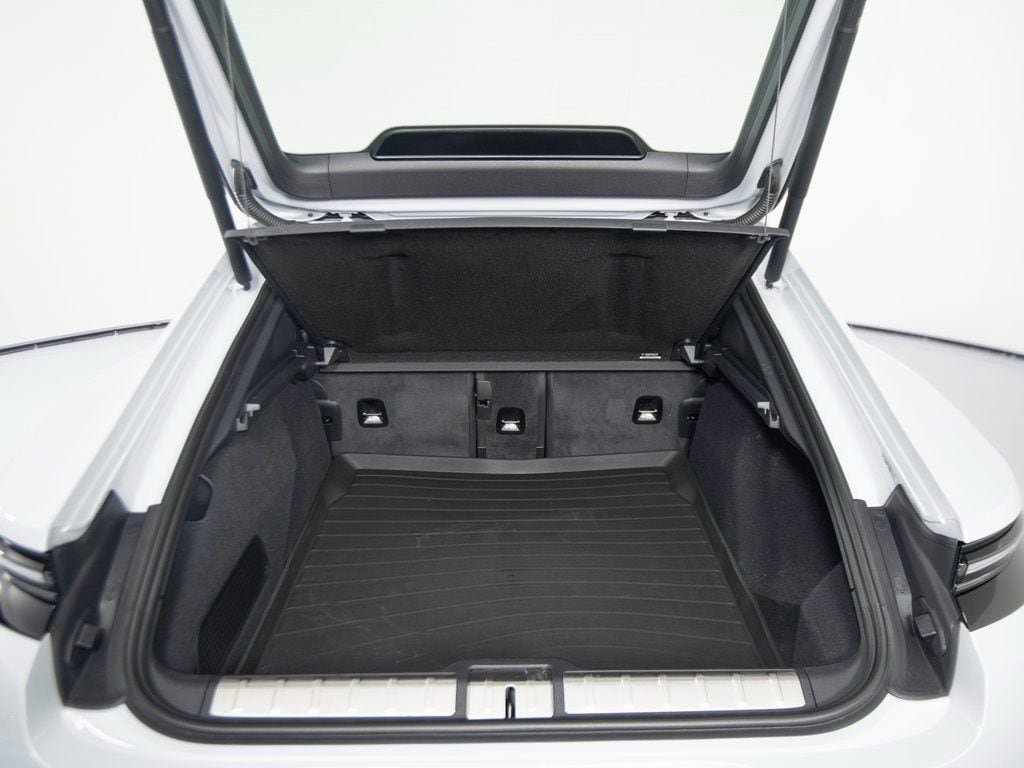 New 2026 Porsche Panamera 4 E-Hybrid AWD/4WD image 43