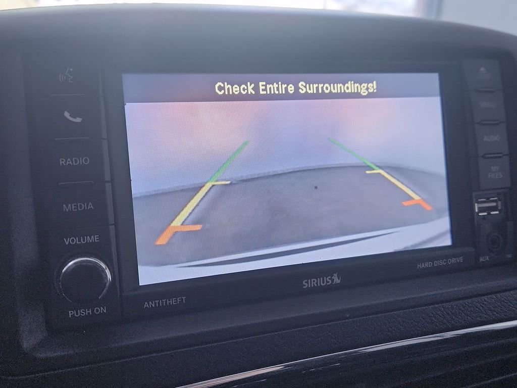 Used 2018 Dodge Grand Caravan SE FWD image 16