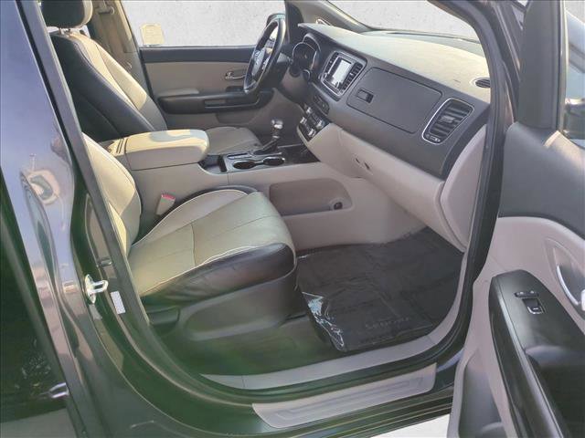 Used 2019 Kia Sedona EX FWD image 21